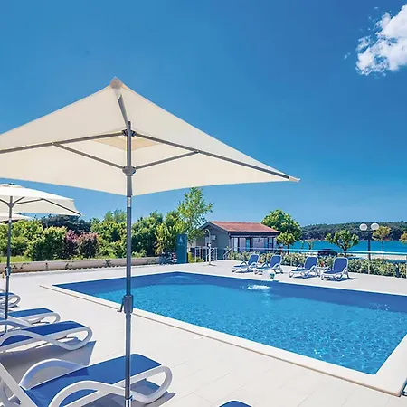 Gorgeous In With Swimming Pool * Punat