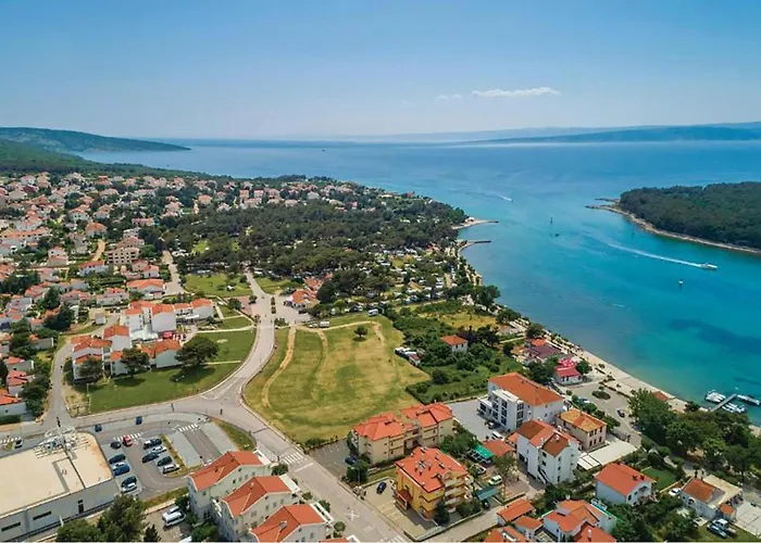 Apartman 2 Bedroom Awesome In Punat
