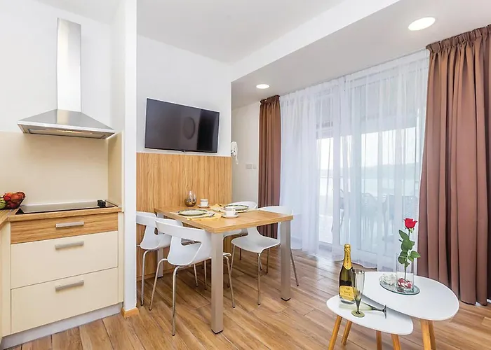 2 Bedroom Awesome In